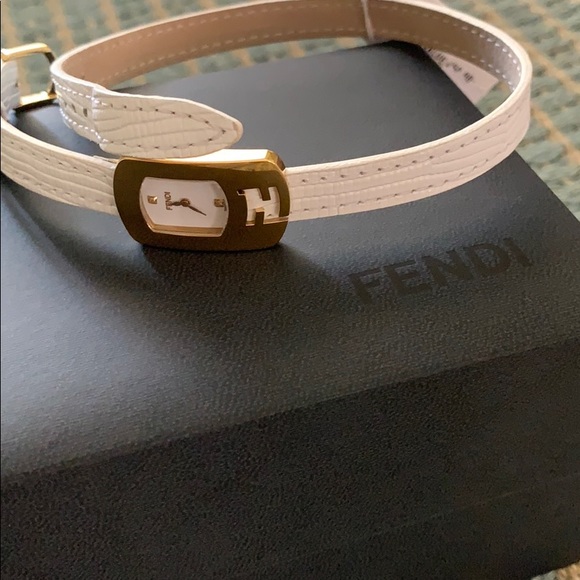 Fendi Watch - Picture 4 of 15
